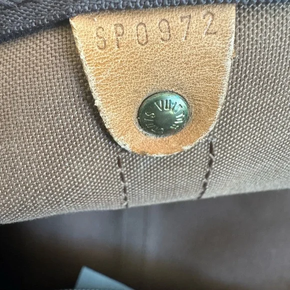 LOUIS VUITTON KEEPALL 50 TRAVEL DUFFEL MONOGRAM CANVAS Authentic - Picture 10 of 11